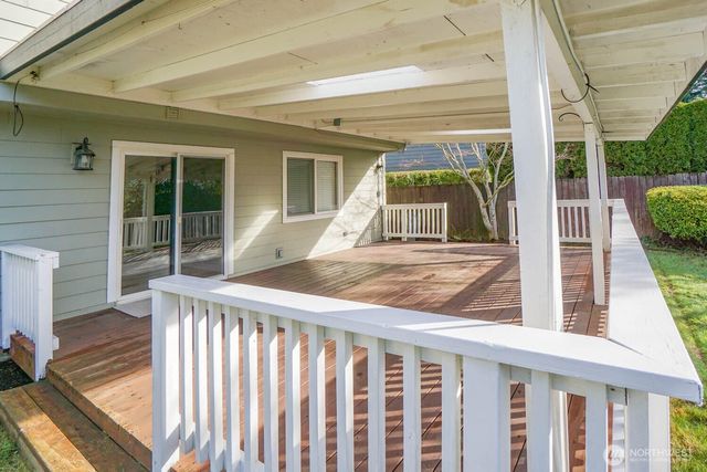 15517 NE 9th Circle, Vancouver, WA 98684