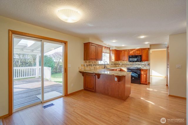 15517 NE 9th Circle, Vancouver, WA 98684