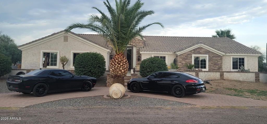 5703 S 100TH Avenue, Tolleson, AZ 85353 — exterior