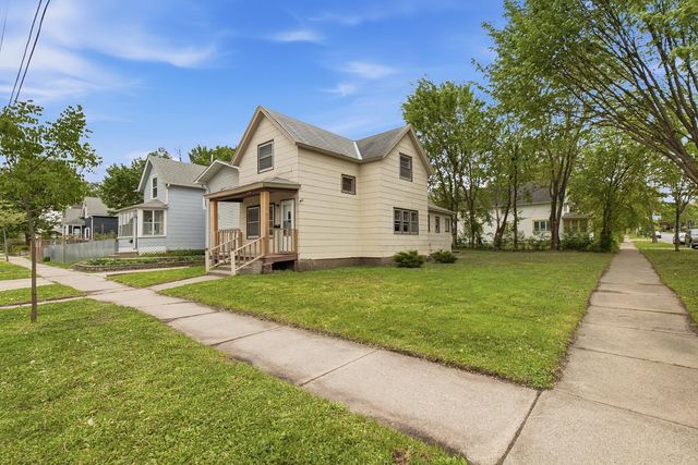 256 Rose Avenue W, Saint Paul, MN 55117