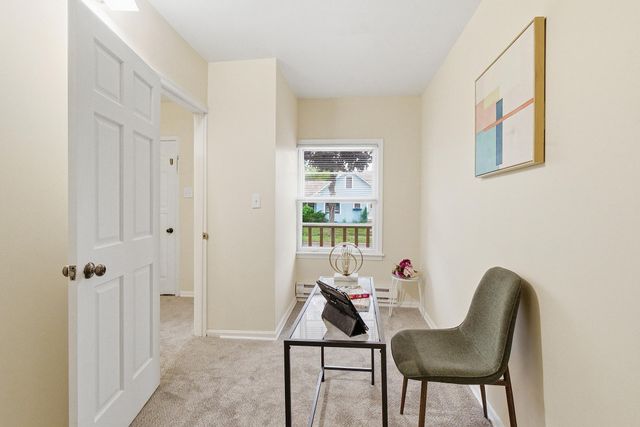 256 Rose Avenue W, Saint Paul, MN 55117