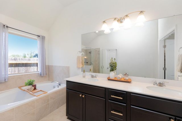 360 Jefferson DR, Kyle, TX 78640