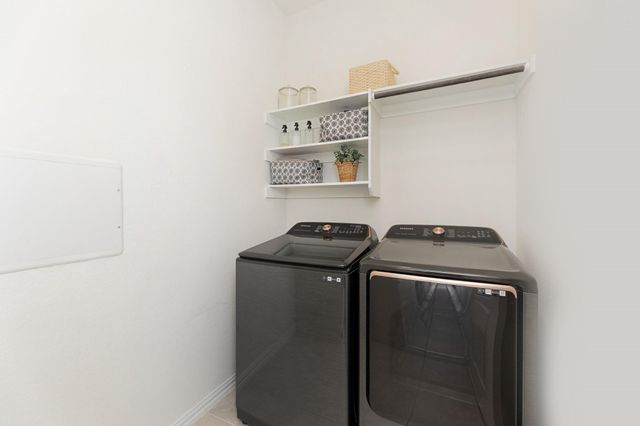 360 Jefferson DR, Kyle, TX 78640