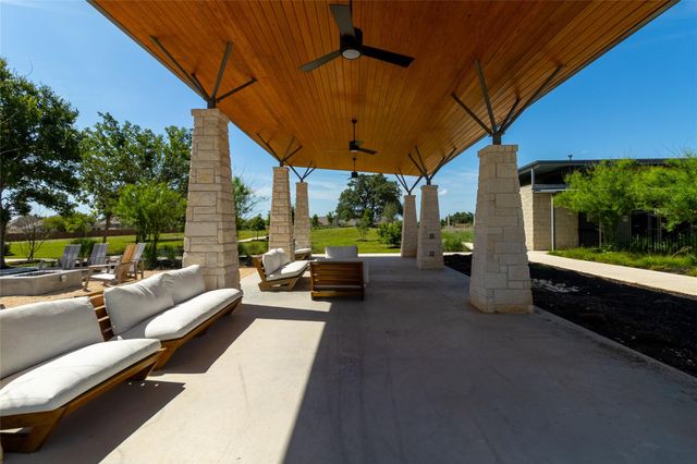 360 Jefferson DR, Kyle, TX 78640