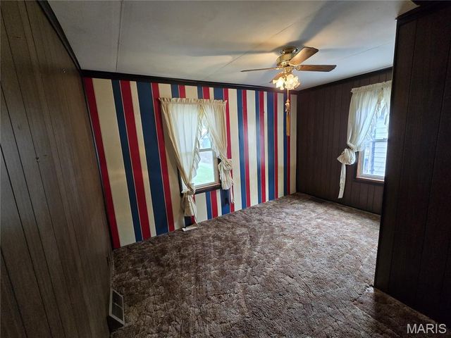 223 W Felton Avenue, St Louis, MO 63125