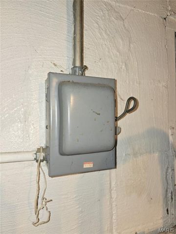 223 W Felton Avenue, St Louis, MO 63125