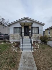 223 W Felton Avenue, St Louis, MO 63125