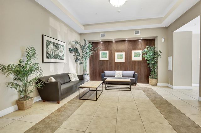 610 CLEMATIS Street 418, West Palm Beach, FL 33401