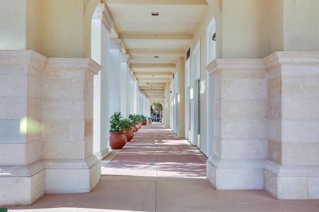 610 CLEMATIS Street 418, West Palm Beach, FL 33401