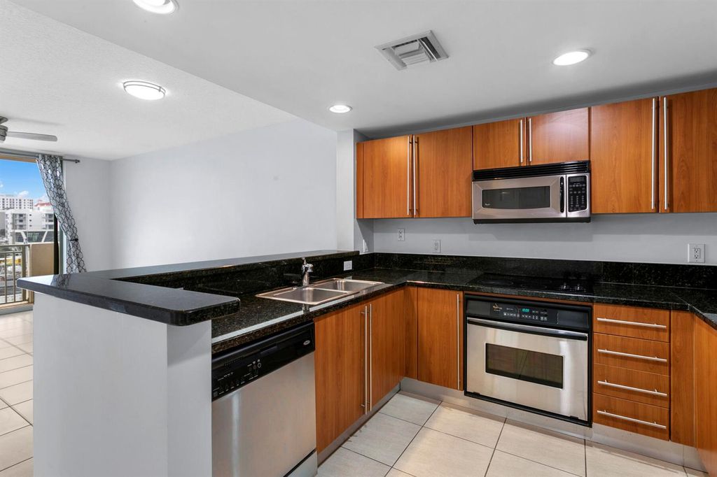 610 CLEMATIS Street 418, West Palm Beach, FL 33401
