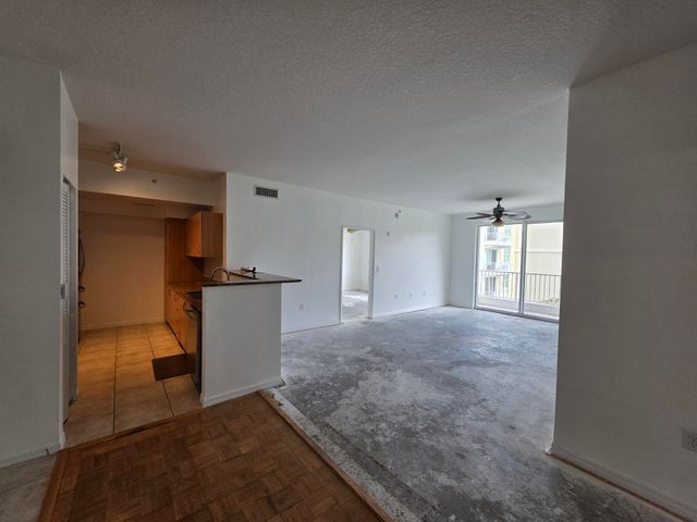 804 E Windward Way 508, Lantana, FL 33462