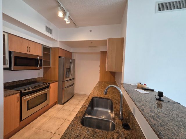 804 E Windward Way 508, Lantana, FL 33462