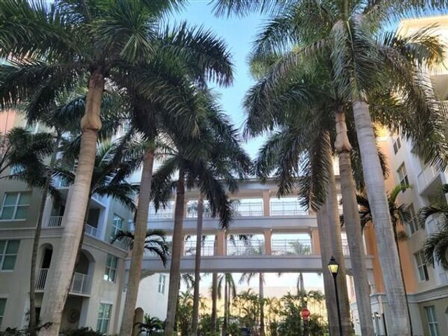 804 E Windward Way 508, Lantana, FL 33462