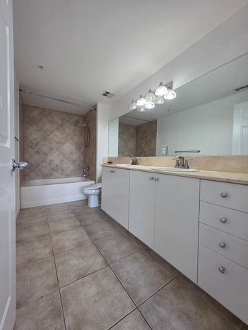 804 E Windward Way 508, Lantana, FL 33462