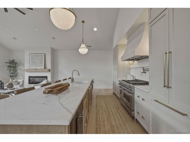 4352 S Bannock St, Englewood, CO 80110