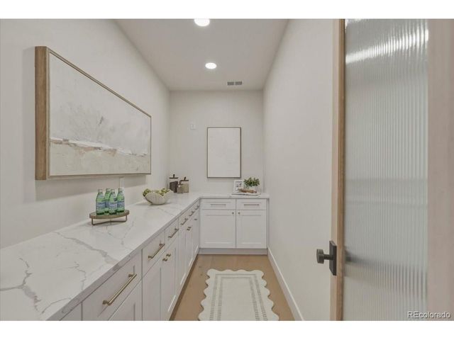 4352 S Bannock St, Englewood, CO 80110