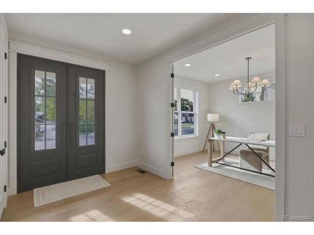 4352 S Bannock St, Englewood, CO 80110