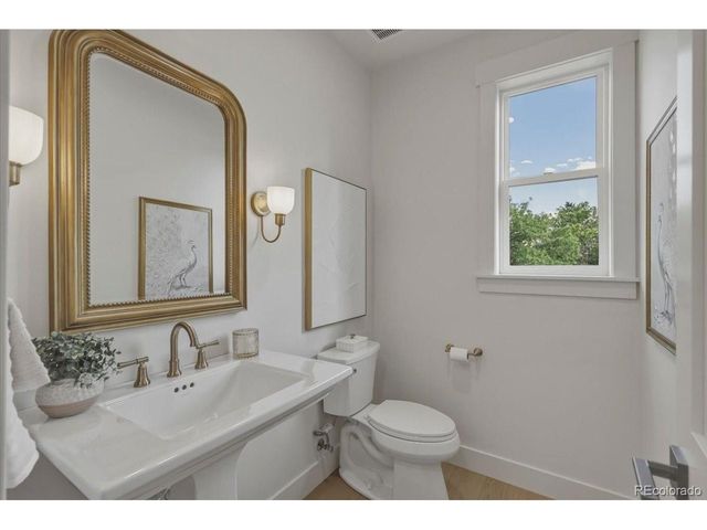 4352 S Bannock St, Englewood, CO 80110