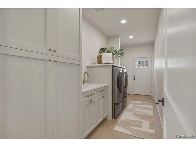 4352 S Bannock St, Englewood, CO 80110
