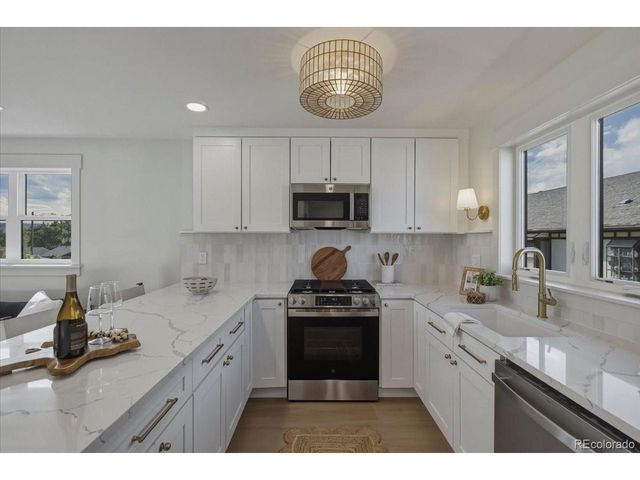 4352 S Bannock St, Englewood, CO 80110