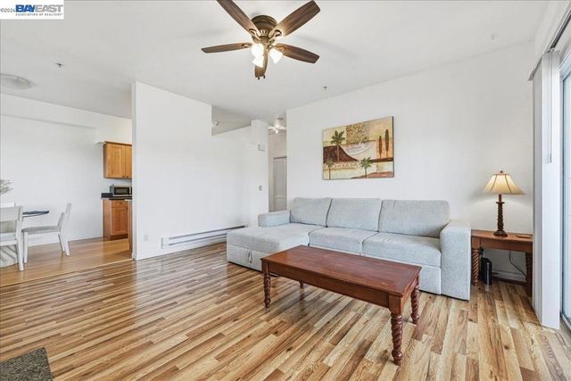 2423 2423 Creekside Ct, Hayward, CA 94542