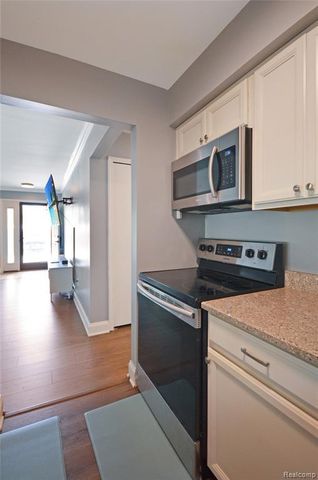 34900 Mercer, Fraser, MI 48026