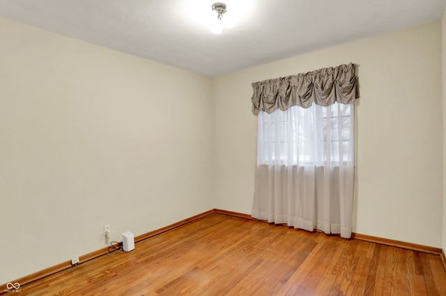 7107 E Pleasant Run Parkway South Drive, Indianapolis, IN 46219