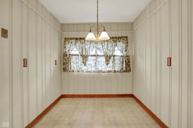 7107 E Pleasant Run Parkway South Drive, Indianapolis, IN 46219