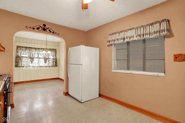 7107 E Pleasant Run Parkway South Drive, Indianapolis, IN 46219