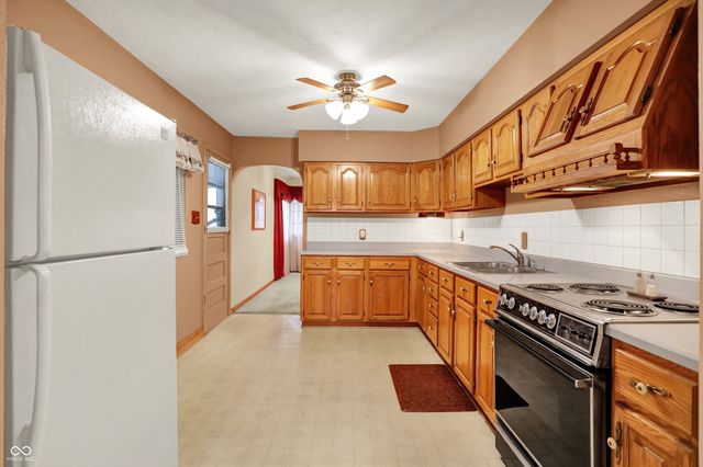 7107 E Pleasant Run Parkway South Drive, Indianapolis, IN 46219