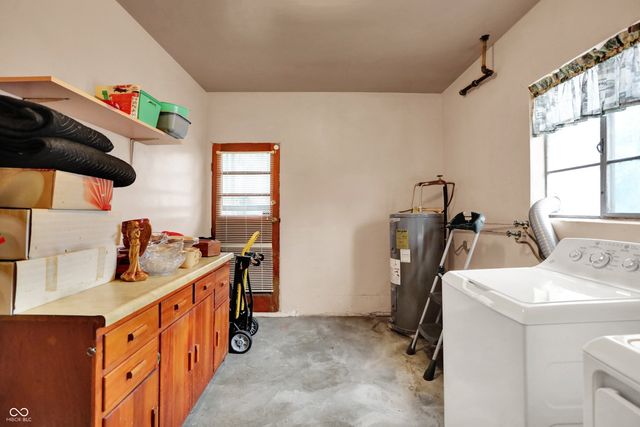 7107 E Pleasant Run Parkway South Drive, Indianapolis, IN 46219