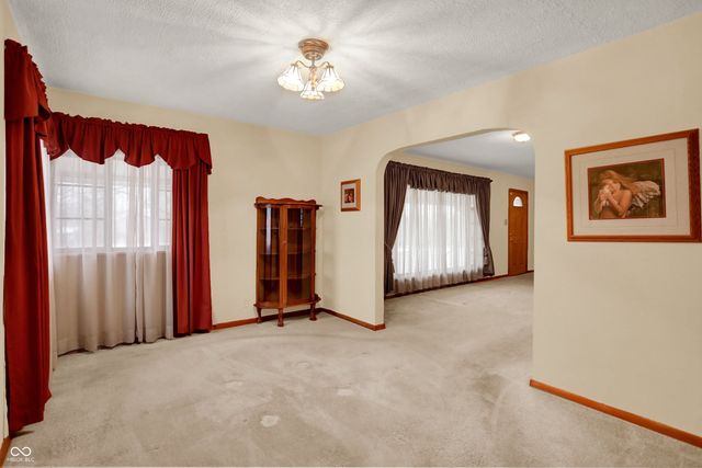 7107 E Pleasant Run Parkway South Drive, Indianapolis, IN 46219