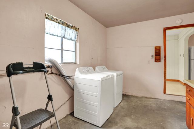 7107 E Pleasant Run Parkway South Drive, Indianapolis, IN 46219