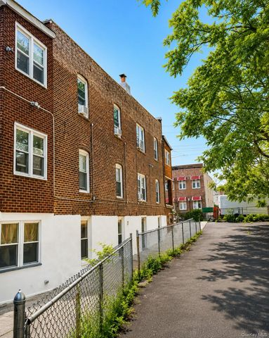 854 E 229th Street, Bronx, NY 10466