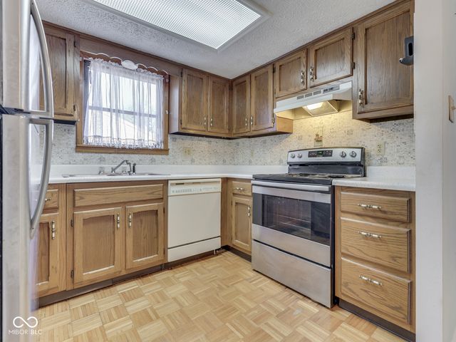 2705 Country Estates Drive, Indianapolis, IN 46227