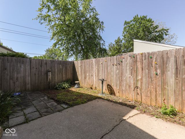 2705 Country Estates Drive, Indianapolis, IN 46227