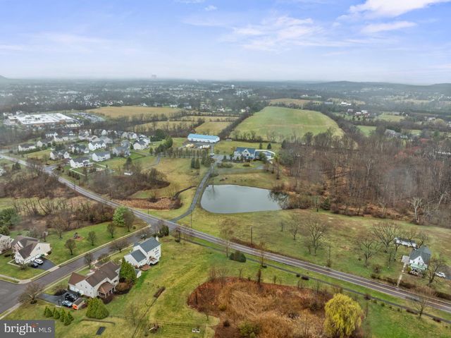 50 WENSEL CIR, Schwenksville, PA 19473