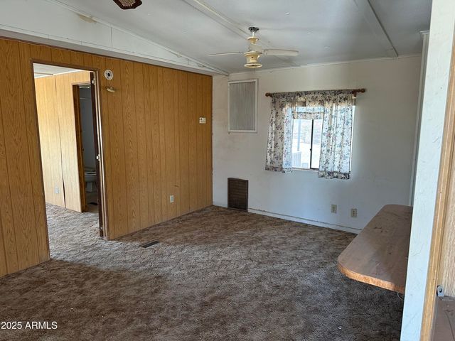 410 W 3RD Avenue W, Casa Grande, AZ 85122