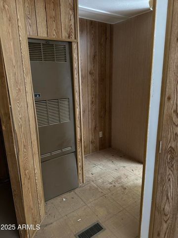 410 W 3RD Avenue W, Casa Grande, AZ 85122