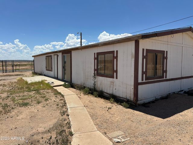 410 W 3RD Avenue W, Casa Grande, AZ 85122