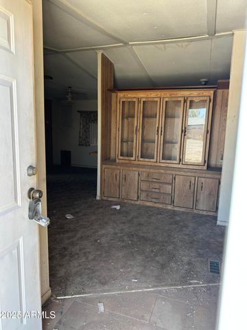 410 W 3RD Avenue W, Casa Grande, AZ 85122