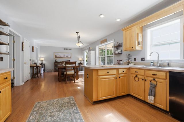 45101 Dunn Road, Belleville, MI 48111