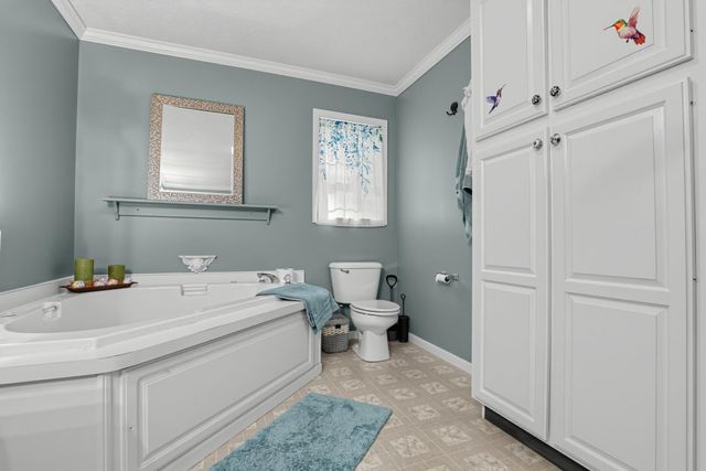 45101 Dunn Road, Belleville, MI 48111