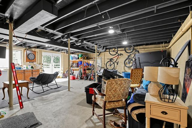 45101 Dunn Road, Belleville, MI 48111