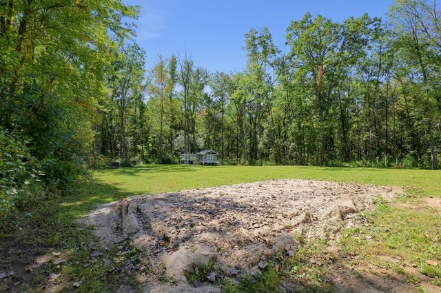 45101 Dunn Road, Belleville, MI 48111