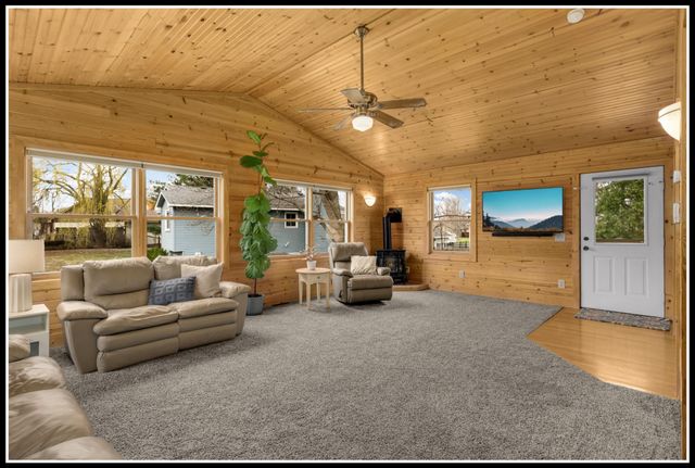 4512 102nd Avenue NE, Circle Pines, MN 55014