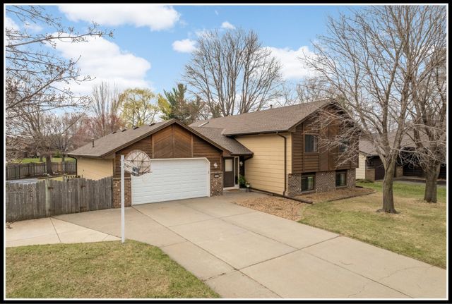 4512 102nd Avenue NE, Circle Pines, MN 55014