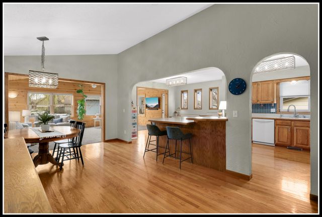 4512 102nd Avenue NE, Circle Pines, MN 55014