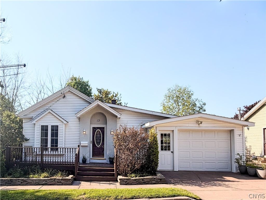 13 North Division Street, Oswego, NY 13126