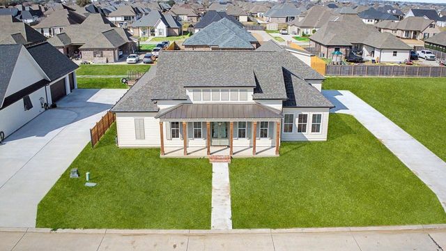 108 Hazelwood Dr, Thibodaux, LA 70301